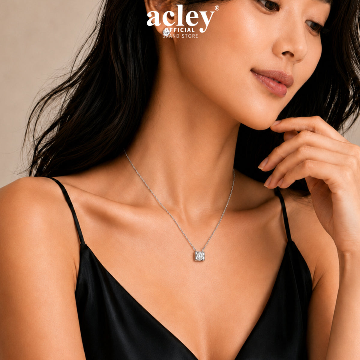 Dây chuyền bạc S925 mặt đá moissanite khung vuông thanh lịch