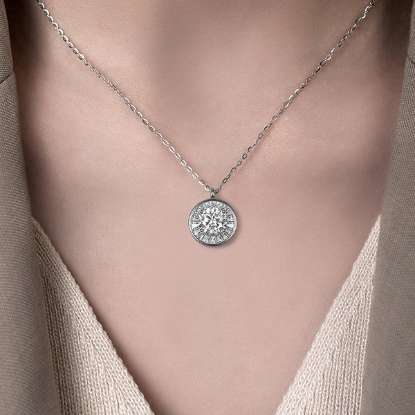 Bông tai bạc S925 đính đá Moissanite dáng tròn viền baguette