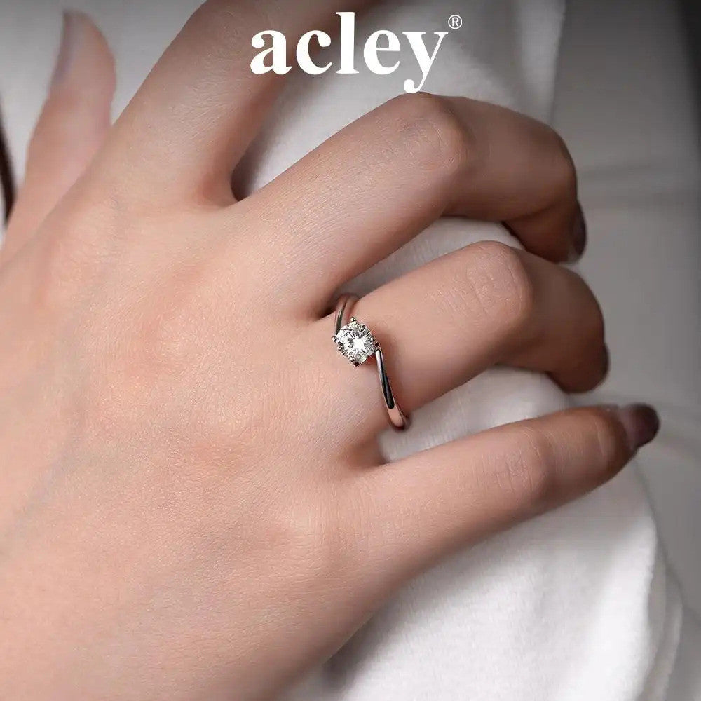 Nhẫn bạc S925 đính đá moissanite dáng xoắn thanh lịch