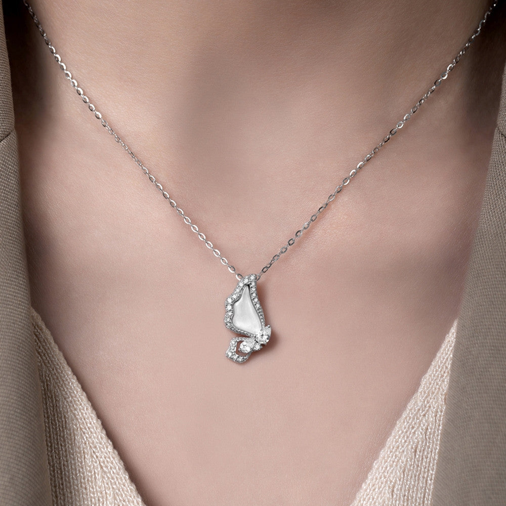 Dây chuyền bạc S925 mặt cánh bướm xà cừ trắng đính zircon 5A