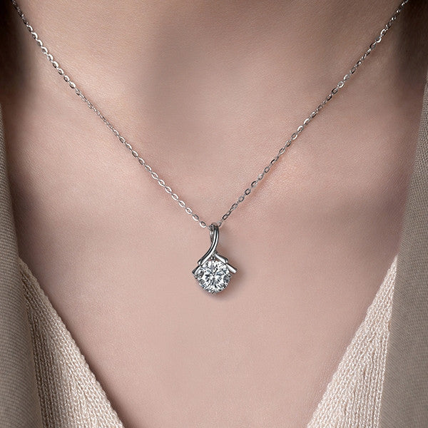 Dây chuyền bạc S925 đính đá Moissanite dáng xoắn